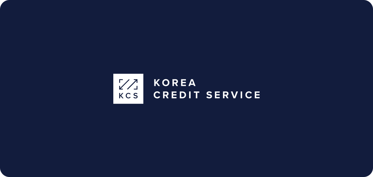 남색 배경 로고